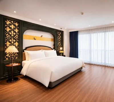 Family Suite with Balcony — Eli Suites